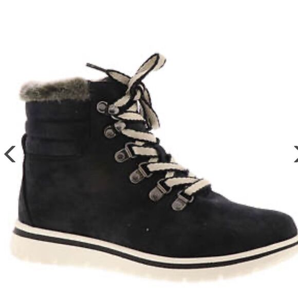 Cliffs by White Mountain Women's Hallett Lace-up Booties - Blackboots, shoes 7 - Picture 2 of 10